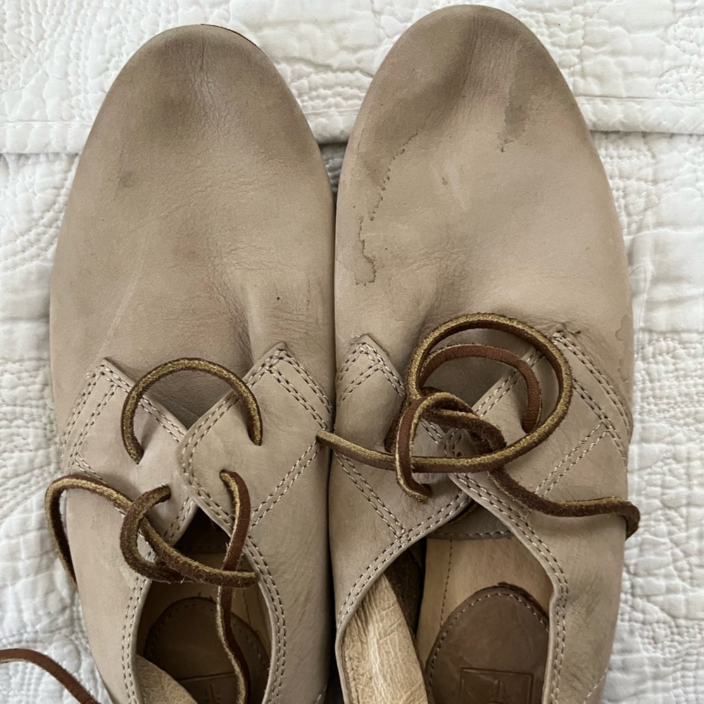Frye light grey Leather Oxford